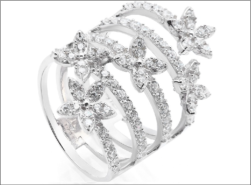 Nhiều v&ograve;ng nhẫn uốn lượn độc đ&aacute;o